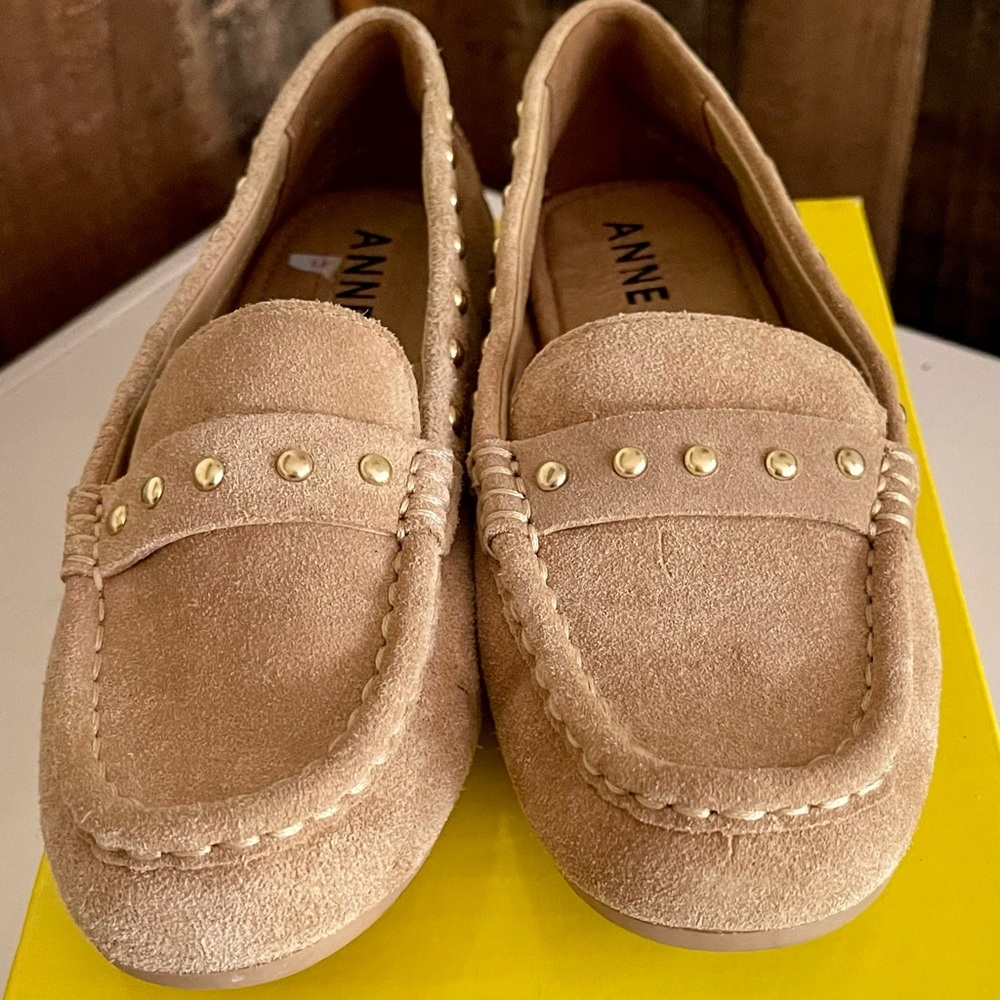 Anne Klein i flex suede shoes size 5 1/2